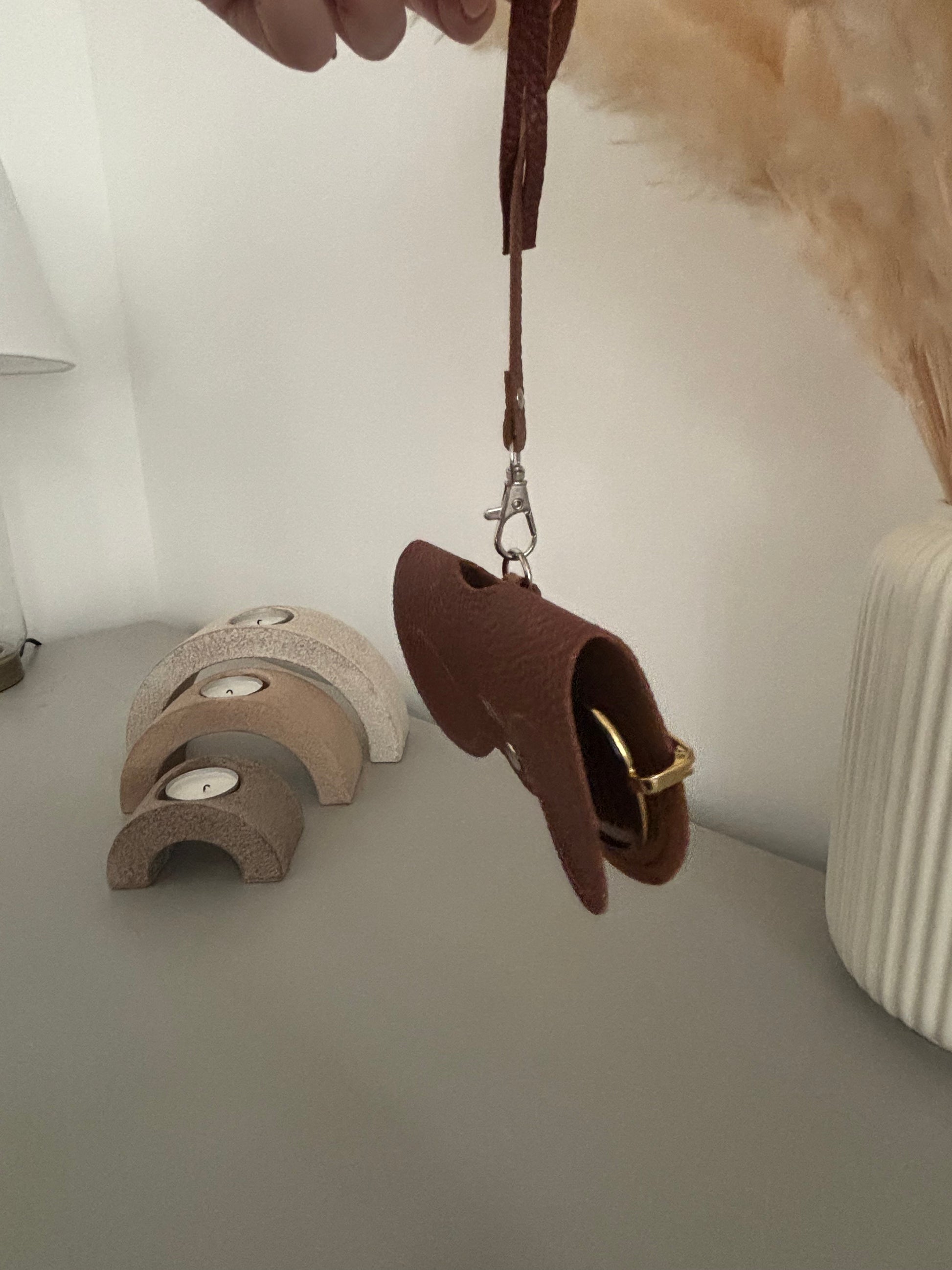 Brown Sunglasses / Glasses Case