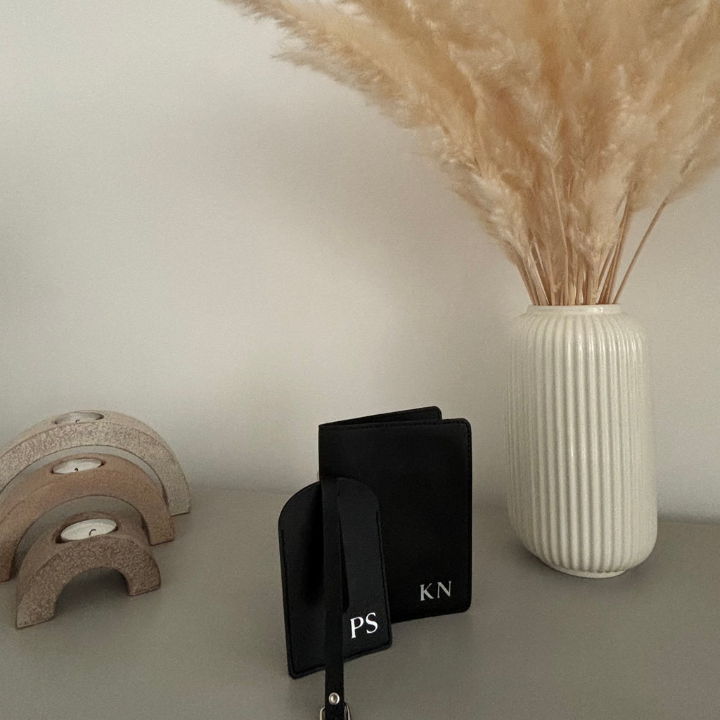 Black Passport & Luggage Tag Set