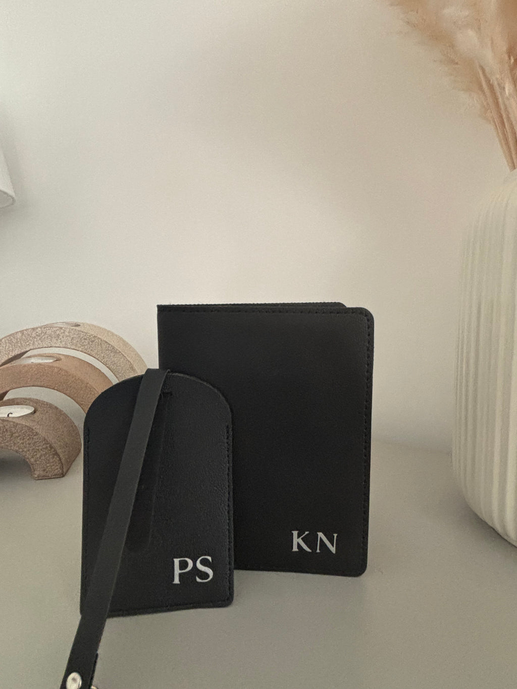 Black Passport & Luggage Tag Set